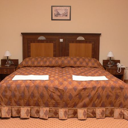 Oereg Miskolcz Hotel Esterno foto