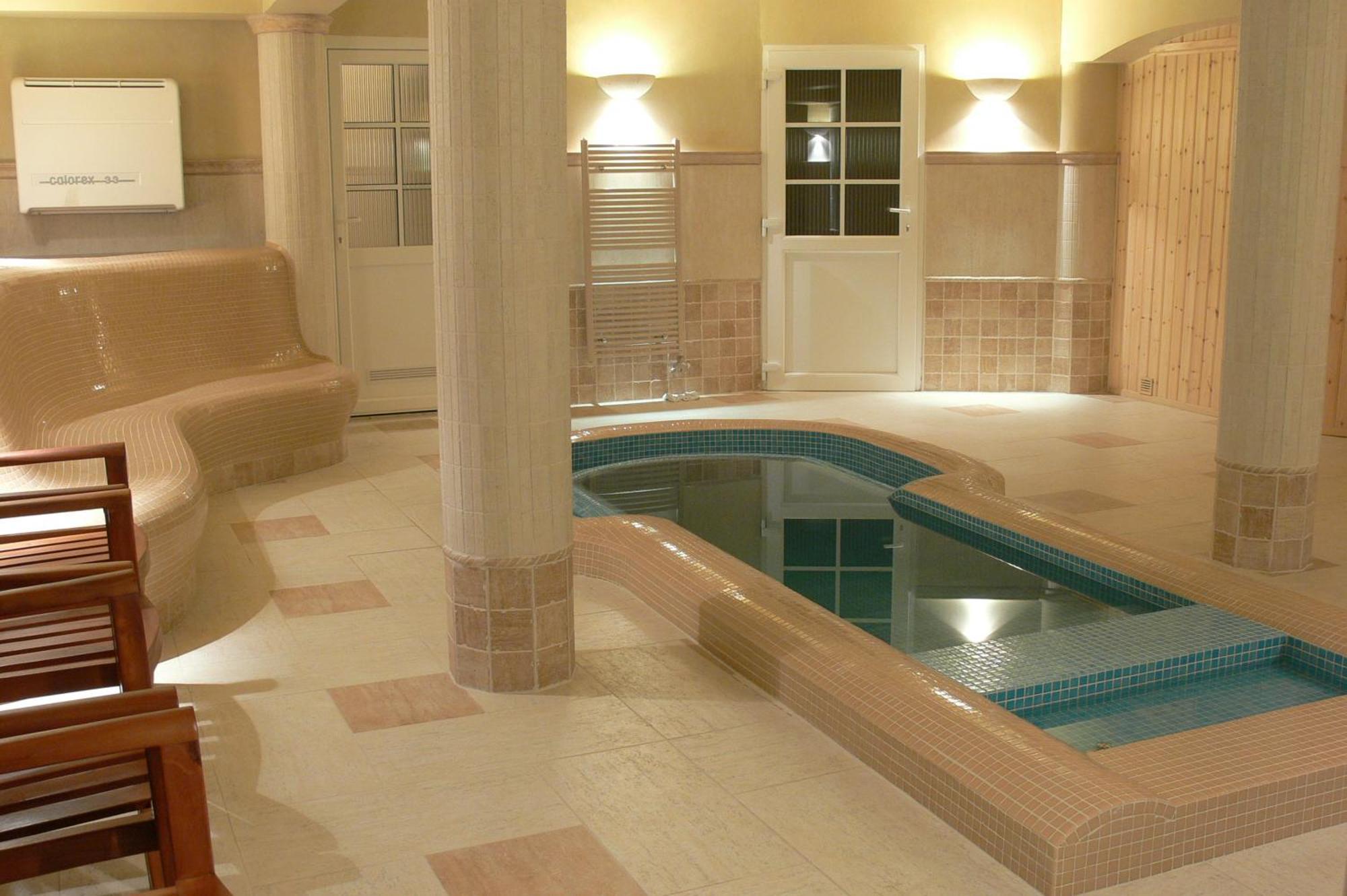 Oereg Miskolcz Hotel Esterno foto