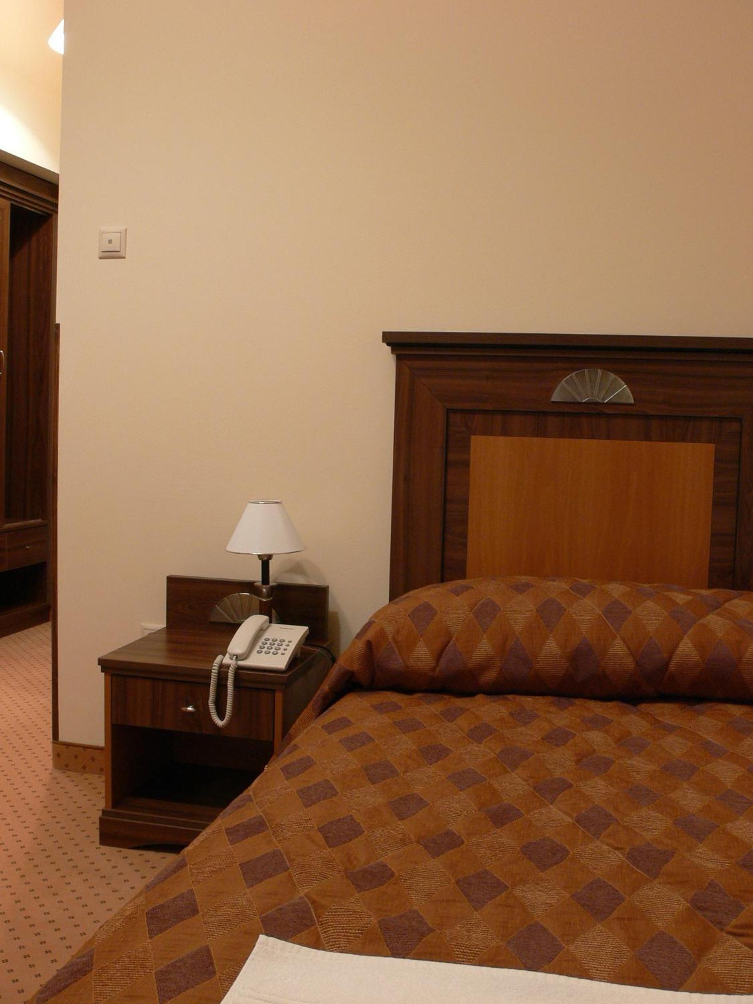 Oereg Miskolcz Hotel Esterno foto